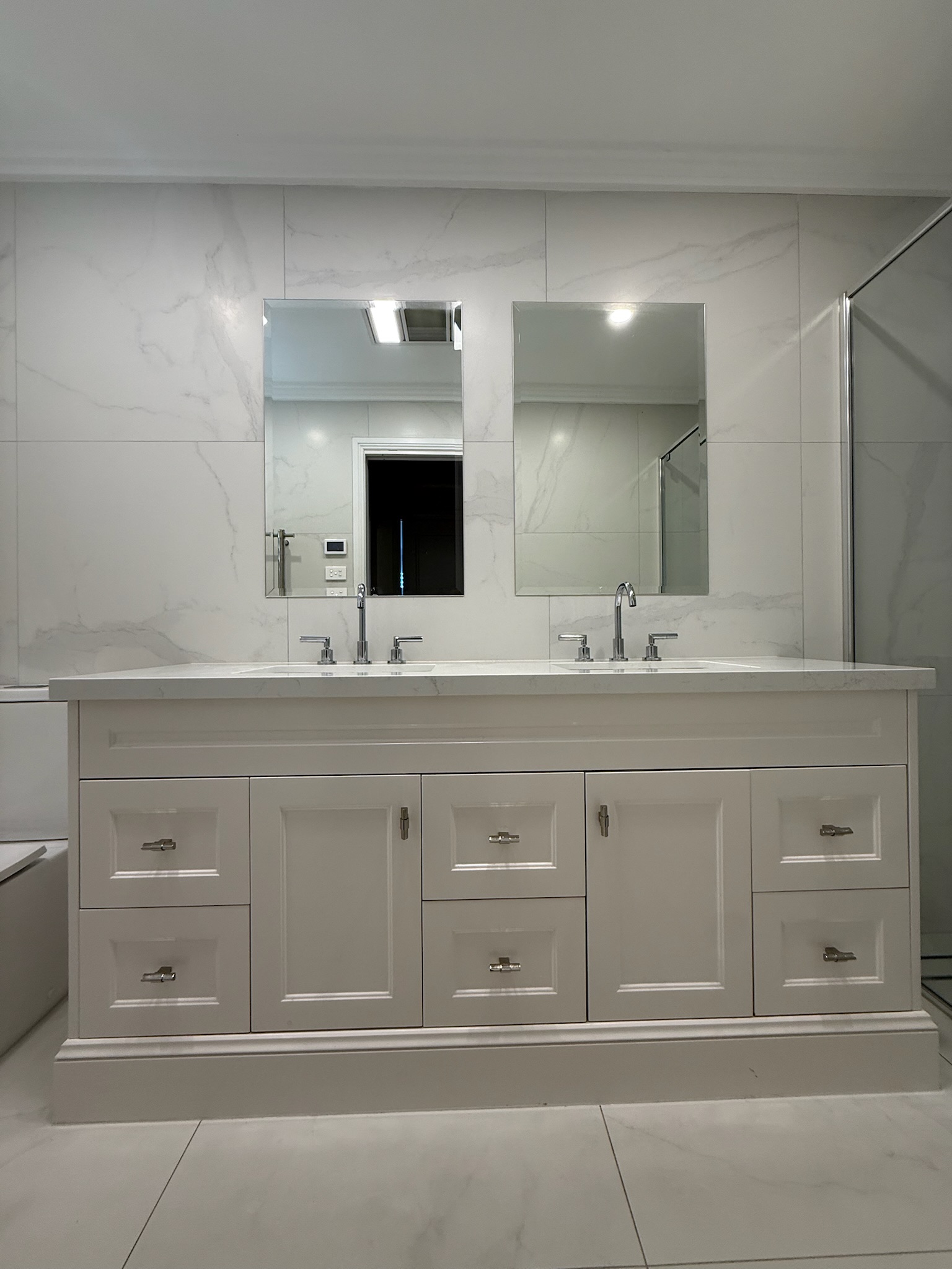 Thirroul Ensuite photo